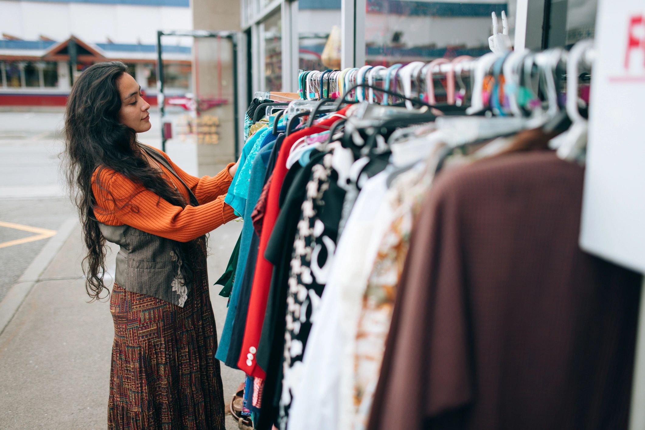 modern fashion shopping women