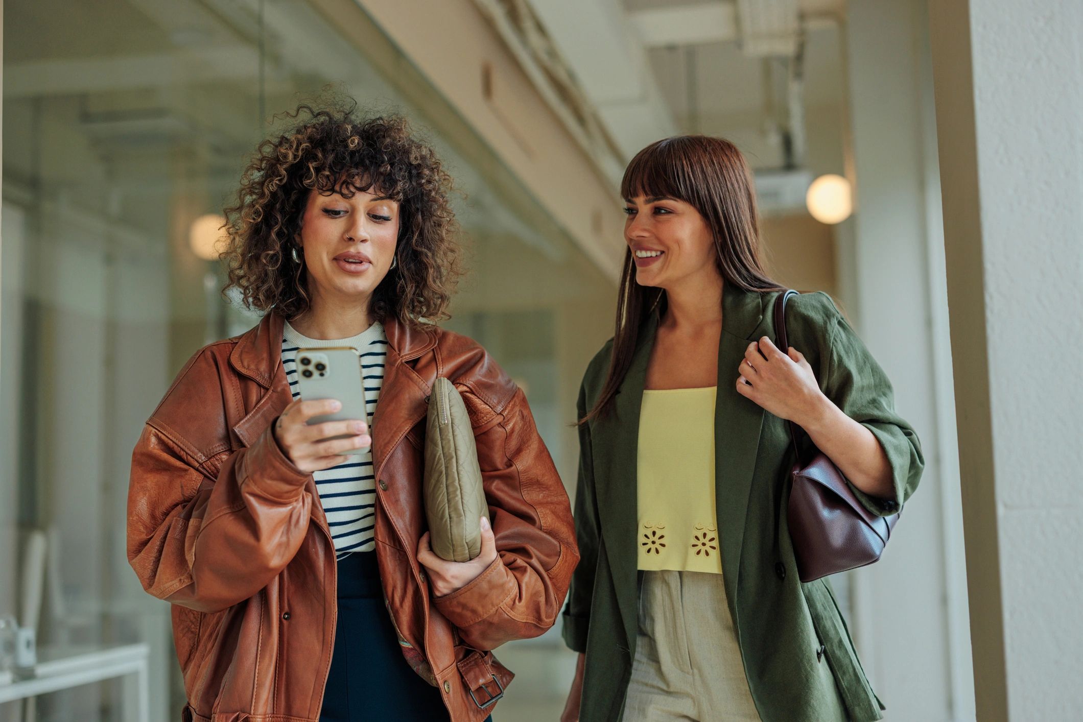 modern fashion ecommerce contact